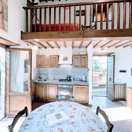 Torretta Sleeps 5 With Pool And Exclusive Gardens Private Verandah Lodge