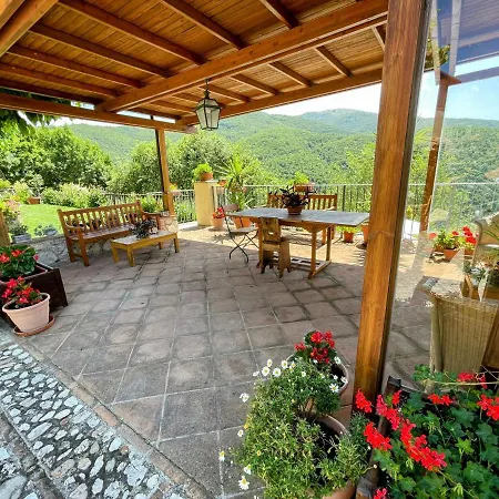 Torretta Sleeps 5 With Pool And Exclusive Gardens Private Verandah Lodge Strettura