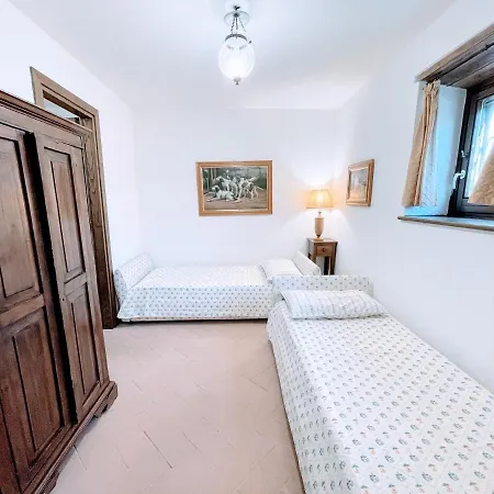 Torretta Sleeps 5 With Pool And Exclusive Gardens Private Verandah