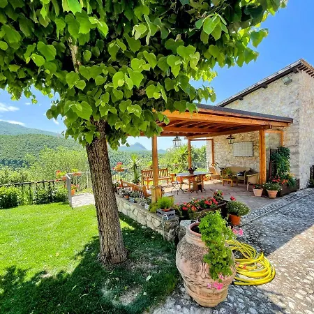 Torretta Sleeps 5 With Pool And Exclusive Gardens Private Verandah *