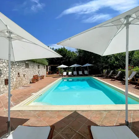 Lodge Torretta Sleeps 5 With Pool And Exclusive Gardens Private Verandah Strettura