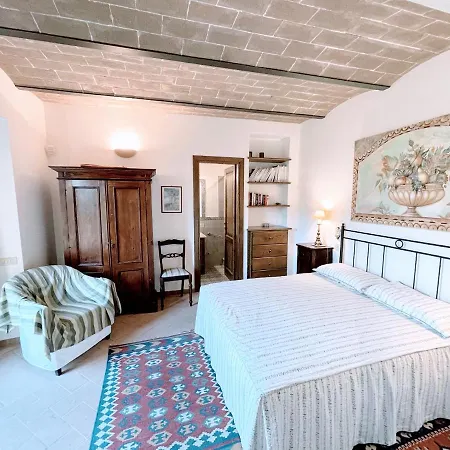 Torretta Sleeps 5 With Pool And Exclusive Gardens Private Verandah Lodge