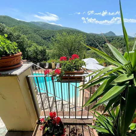 Lodge Torretta Sleeps 5 With Pool And Exclusive Gardens Private Verandah