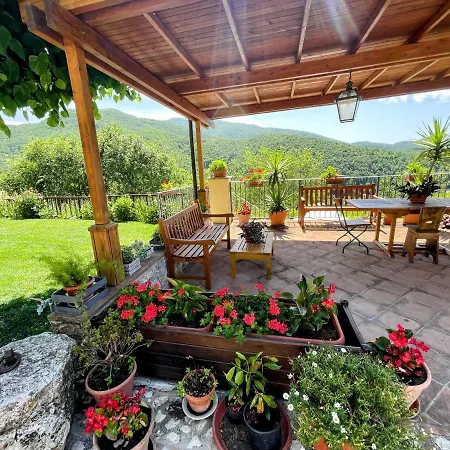 Torretta Sleeps 5 With Pool And Exclusive Gardens Private Verandah ロッジ