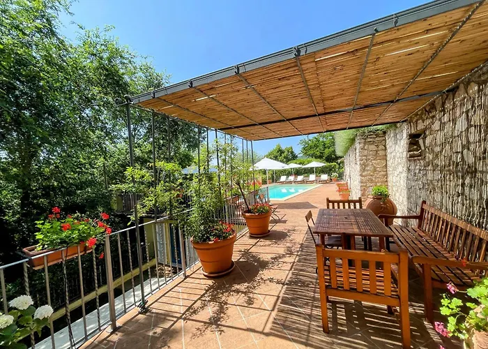 Torretta Sleeps 5 With Pool And Exclusive Gardens Private Verandah *