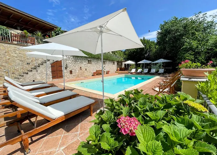 Alojamento de Turismo Selvagem Torretta Sleeps 5 With Pool And Exclusive Gardens Private Verandah