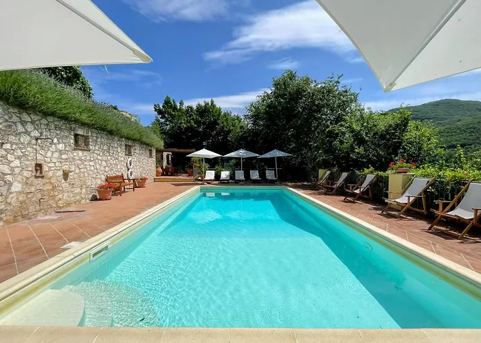 Alojamento de Turismo Selvagem Torretta Sleeps 5 With Pool And Exclusive Gardens Private Verandah Strettura
