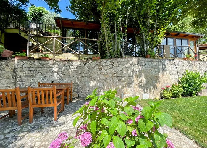 Torretta Sleeps 5 With Pool And Exclusive Gardens Private Verandah Alojamento de Turismo Selvagem